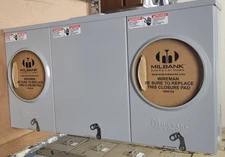 MILBANK U1252-X-QG-KK-K-1 200 AMP METER BASE - 2 GANG