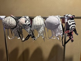 LOT of 10 Women's VICTORIA'S SECRET Underwire Bras Size 32DDD (8) & 34DD (2)
