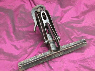Antique cast iron Saw Sharpening Vise - Wentworth Pattern E.C. Stearns Co 1911