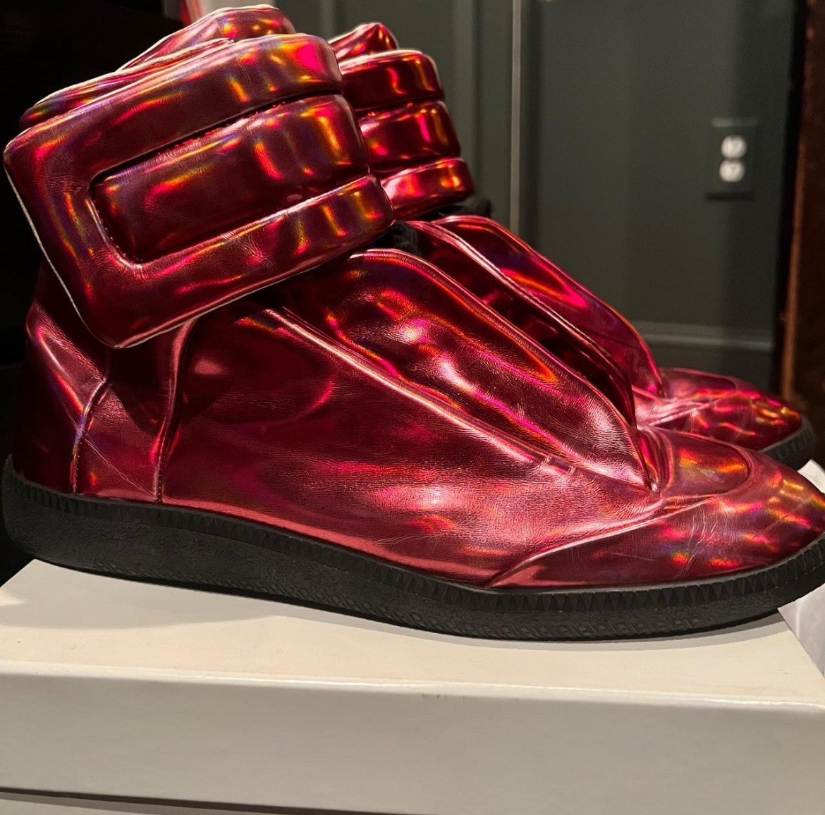 halographic maison margiela future - image 2