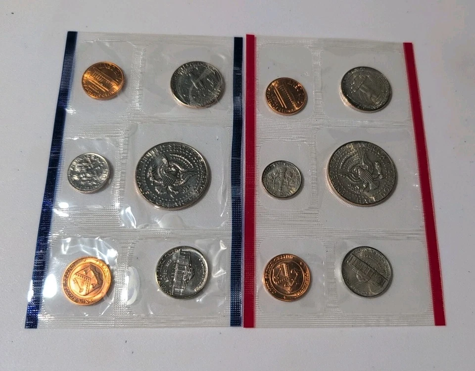 1986 US Mint Uncirculated P & D Coin Set Collectible  - Image 4 of 4