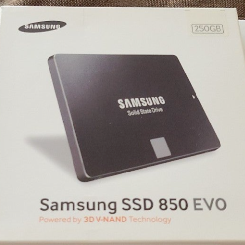 SAMSUNG SSD 850 EVO 2.5インチ 1TB #18A Amazon.com: Samsung 850 EVO 1TB 2.5-Inch SATA III Internal
