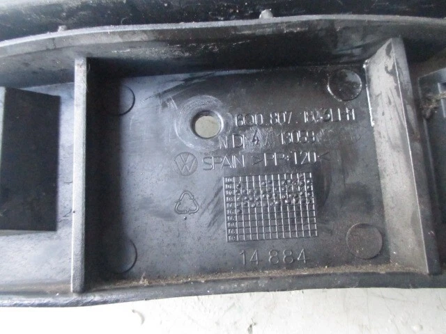 2005 VOLKSWAGEN POLO ЦЕНТРАЛЬНЫЙ ПЕРЕДНИЙ БАМПЕР 14884 - Изображение 4 из 4