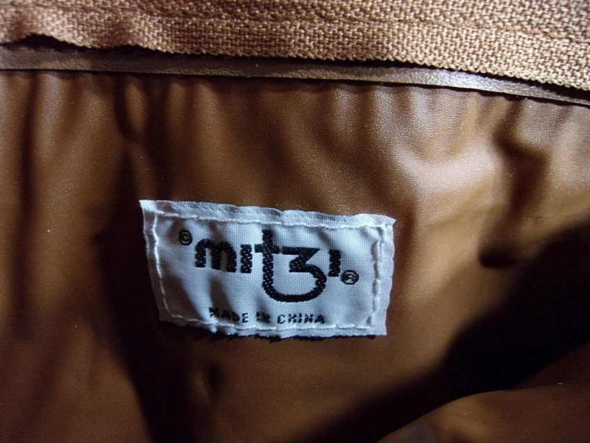 Nuevo de Colección Años 70 MITZI Marrón Claro Cremallera Bolso de Hombro Cartera China Foto 2 de 4