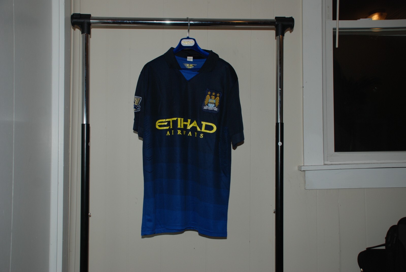 Manchester City F.C. vintage soccer jersey size XL (fits small like a Medium)
