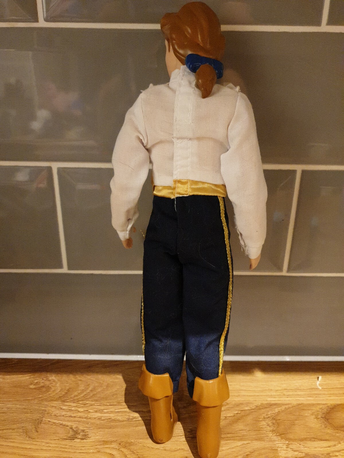 Picture 4 of 5