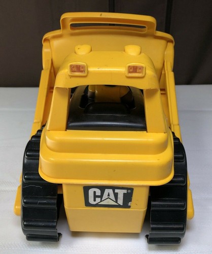 CAT Loader Toy - Picture 4 of 10