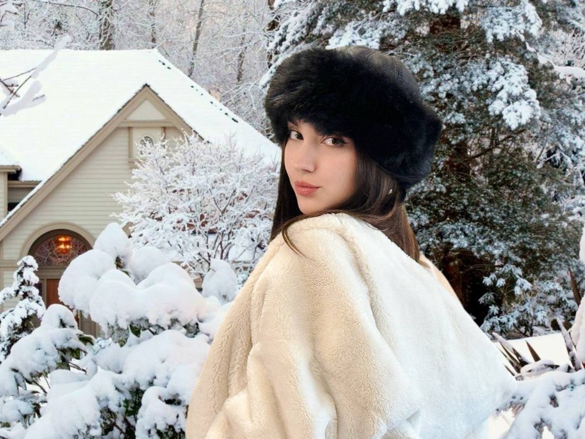 Black Real Leather Sheepskin Shearling Fur Beanie Round 