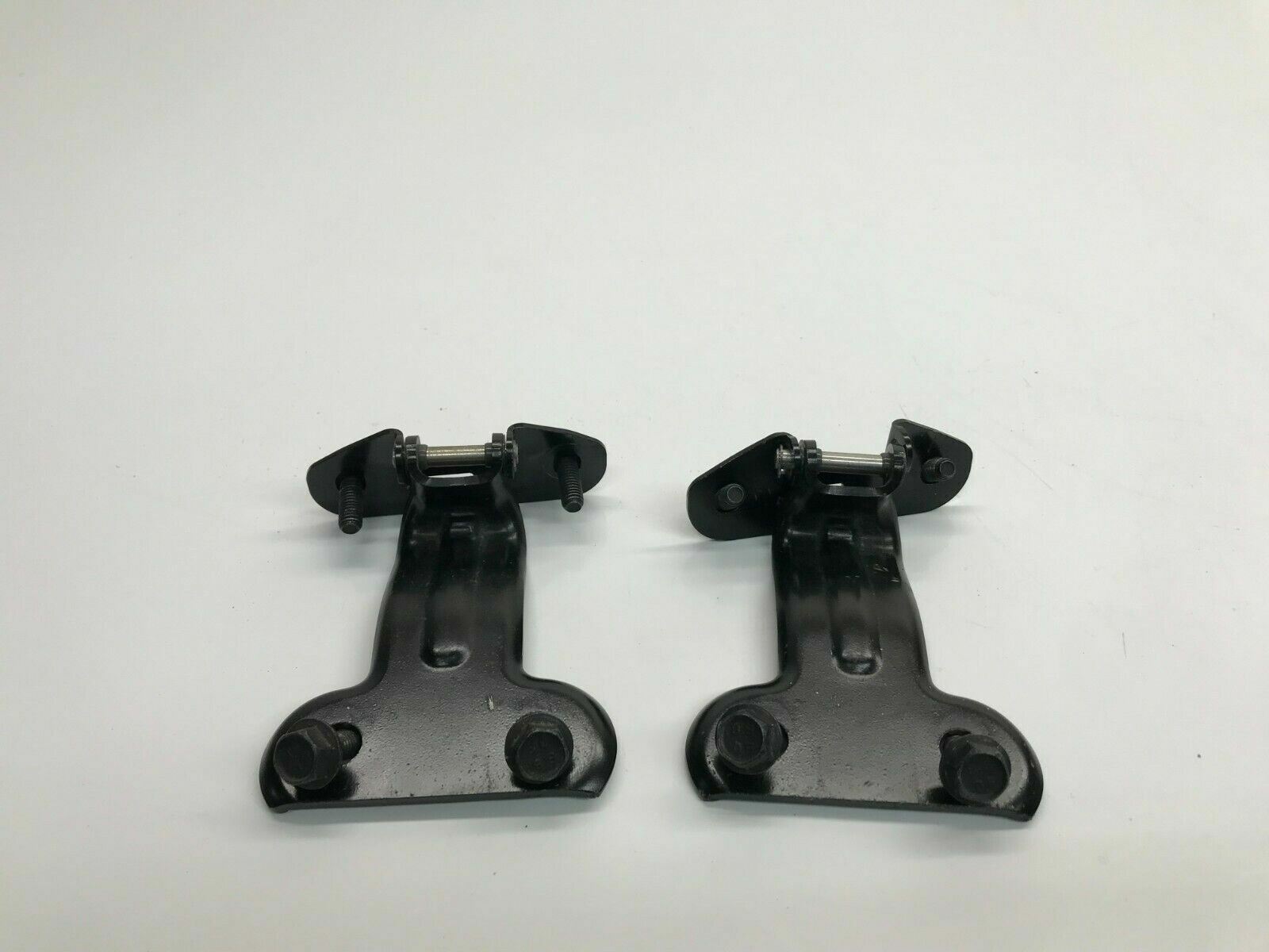 MCLAREN MP4-12C REAR HOOD BONNET HINGES OEM 