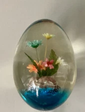 Extraordinary 60s Lucite Acrylic Egg W/ Dried Flowers & Shells Very Cool!