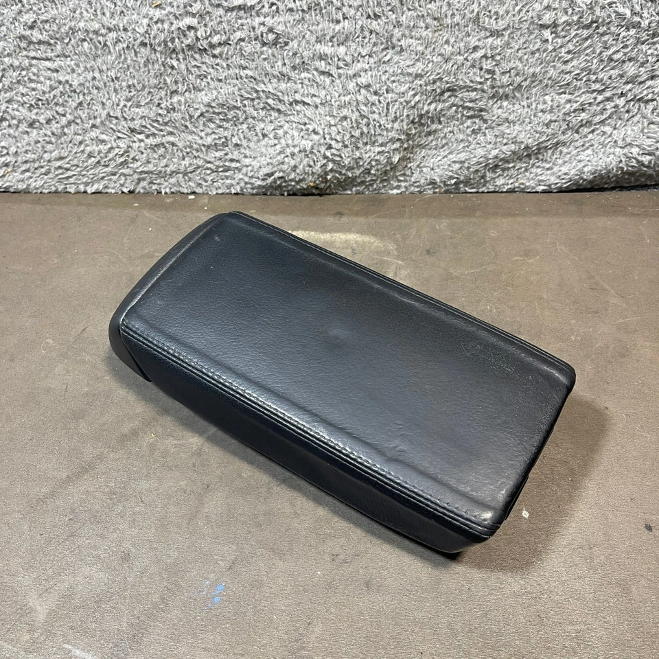 2003 - 2007 年本田雅阁 ACURA TSX 黑色中控台扶手组件 原始设备制造商 — 第 3/4 张图片