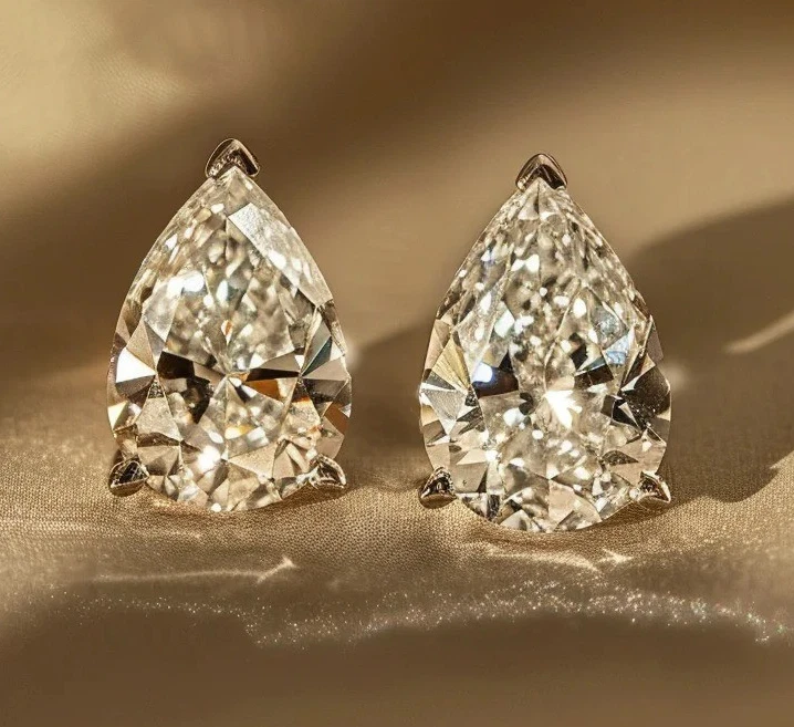 4,00 ct zertifizierte natürliche Diamant-Ohrstecker im Birnenschliff VVS1 Weißgold-Finish - Bild 3 von 4