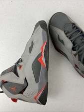 Nike Jordan True Flight 7Y Grey Infrared Youth 343795-030