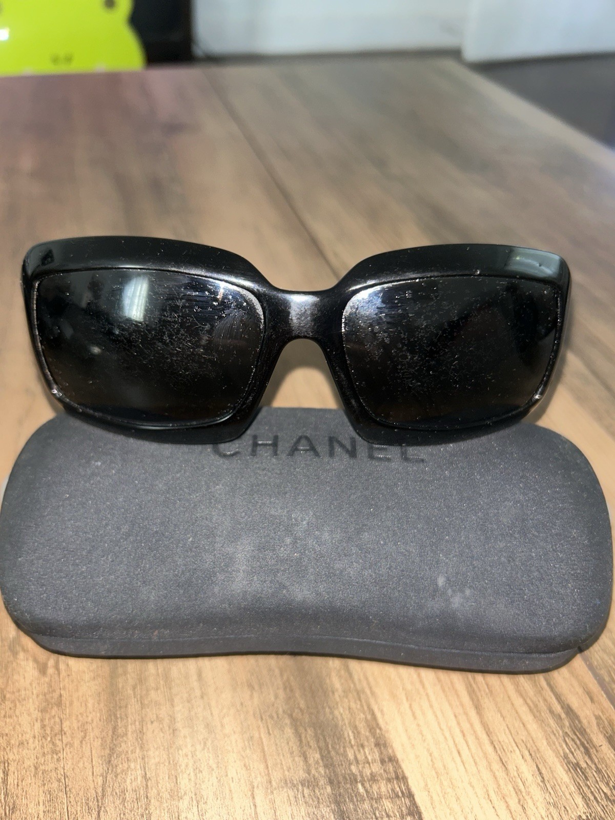 CHANEL oversized rectangular sunglasses - image 1