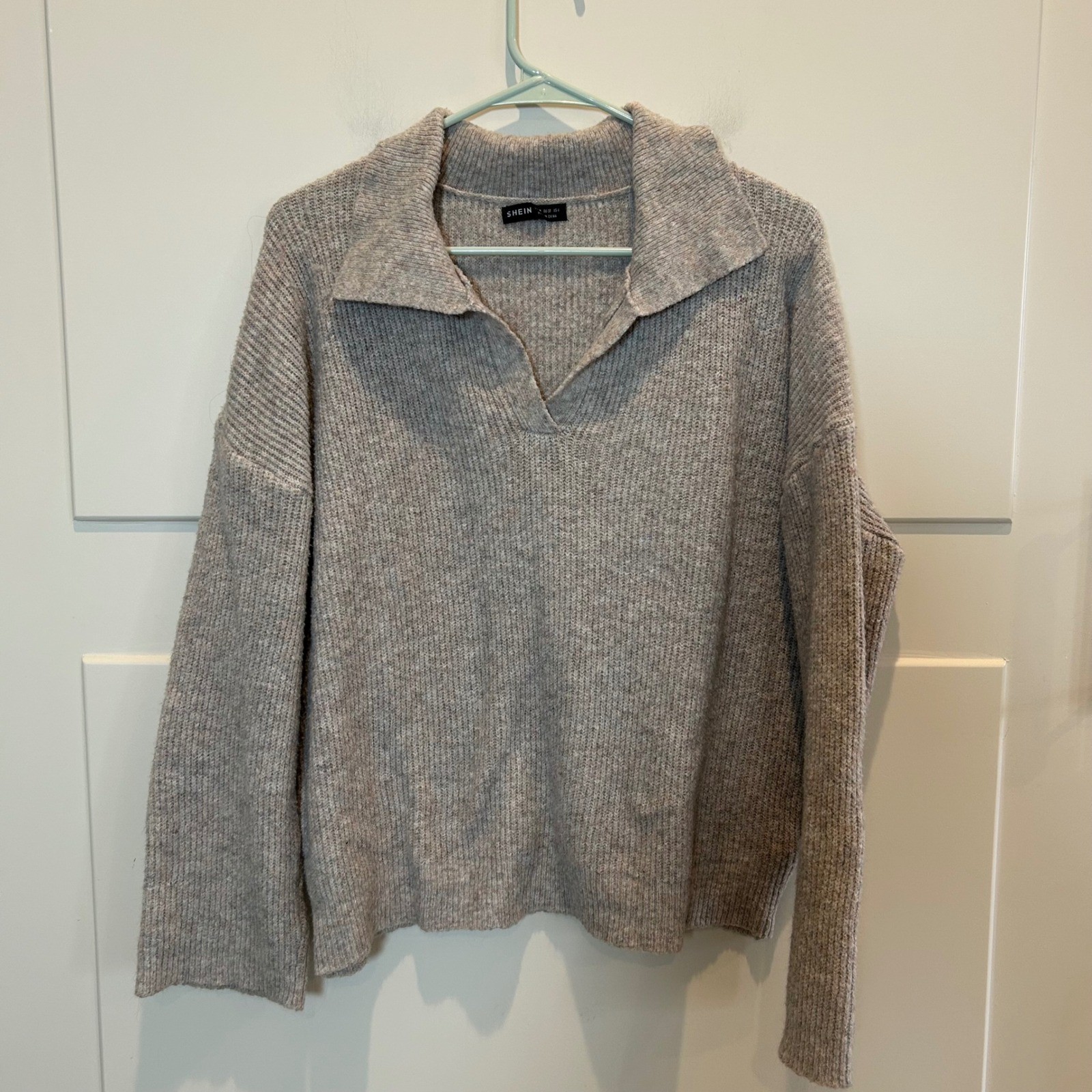Women Sweater Knit Collared Pullover Long Sleeve Blush Beige Size M Soft Cozy