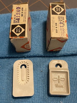   2pcs 5/8  Vintage Sears & Roebuck  Button Plates For Sewing Machine