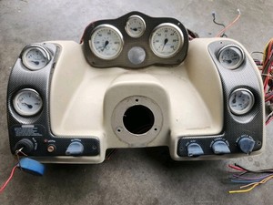 DASH GAUGES CLUSTER ASSEMBLY W/SWITCHS ONLY! 1999 LARSON 186 SEI PARTING OUT