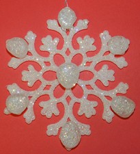 LOVELY SPARKLY/GLITTERY SEA GLASS SNOWFLAKE ORNAMENTS SURF TUMBLED ENGLISH