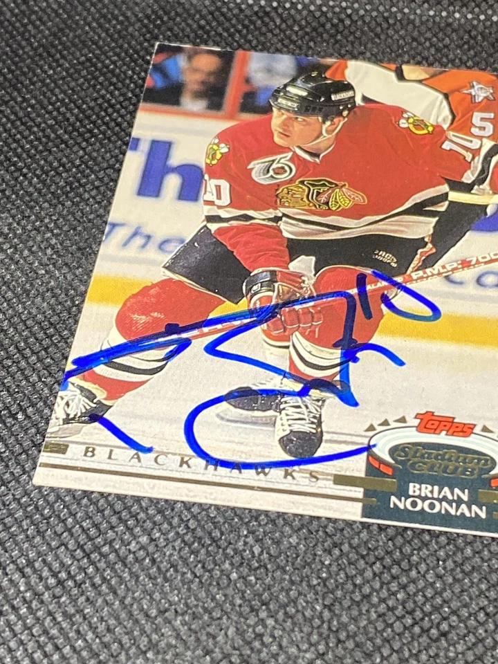 Brian Noonan 1992-93 Topps Stadium Club #400 Chicago Blackhawks Auto Signed Card - Image 2 of 3