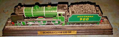 locomotive de collection fixée sur socle pour déco ancien loco chools 220 sr - Photo 1/2