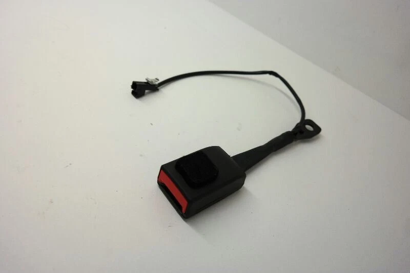 12-17 CHEVY EQUINOX FRONT PASSENGER RIGHT SEAT BELT BUCKLE OEM Foto 3 de 4