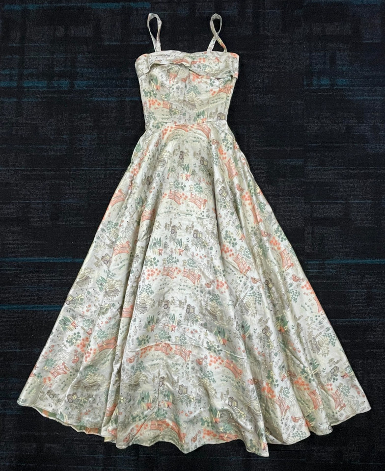 Vintage Women's Ivory Tone Japanese Silk Brocade Fit & Flare Maxi Dress -Size S