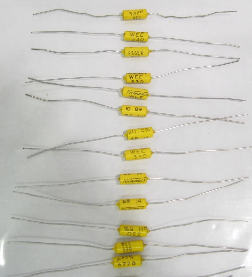 Lote de 26 condensadores de película axial vintage excedente Nytronics Essex WEE 330 UH 5% Foto 2 de 4