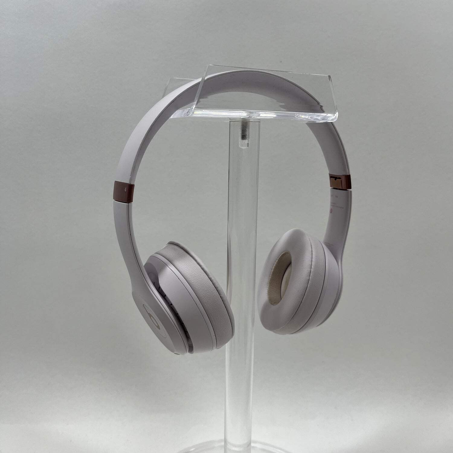 Beats solo 4 Wireless On-Ear Bluetooth Headphones Cloud Pink MUW33LL/A