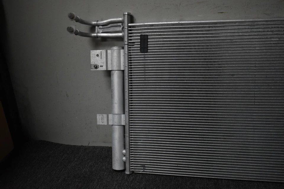 2016-2019 FORD EXPLORER RADIATOR FACTORY OEM - Image 2 of 4