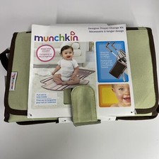 Munchkin Portable Baby Changing Station, Green