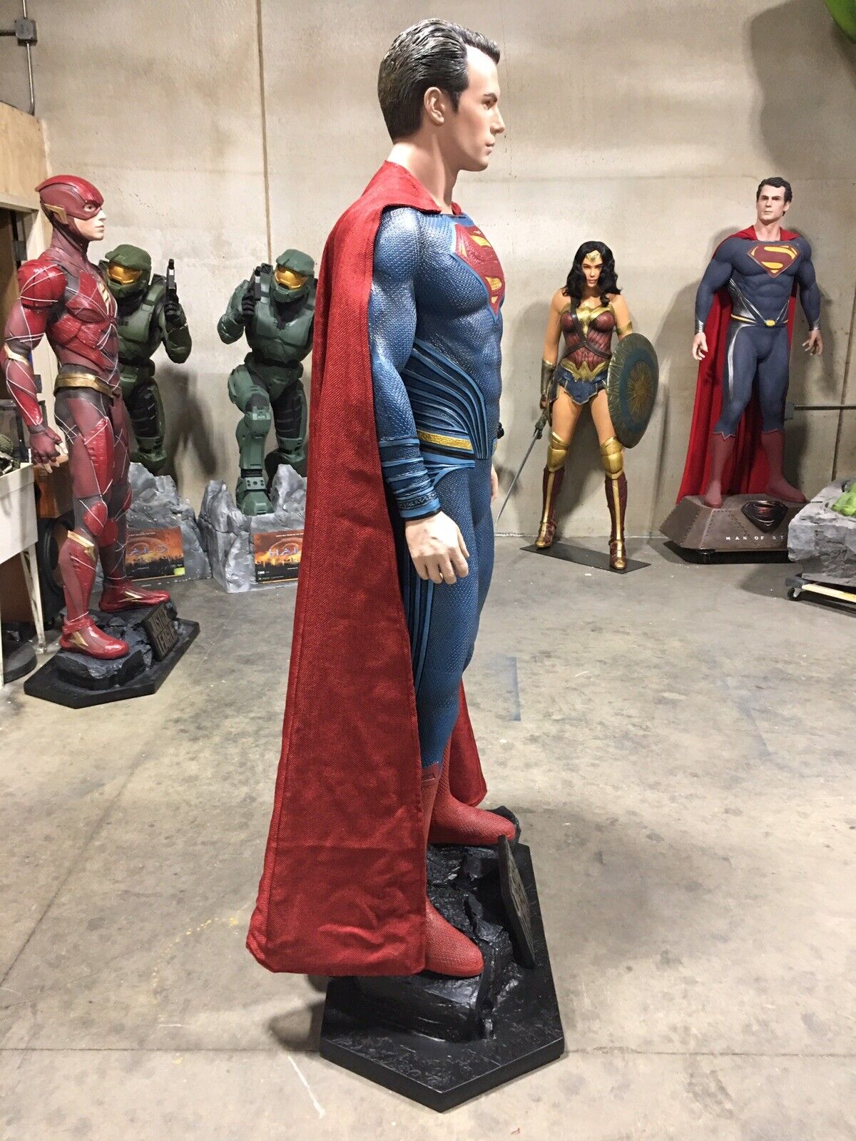 Life Size Justice League Superman Statue 1:1 Henry Cavill Full Size Prop