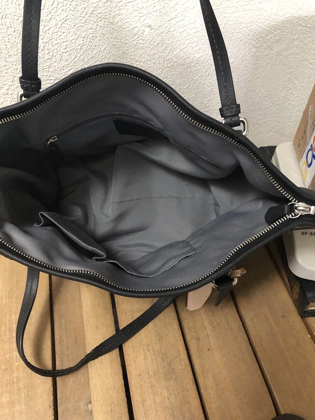 Borsa a tracolla Coach F25667 Peyton a grana incrociata in pelle tote tascabile nera in perfette condizioni