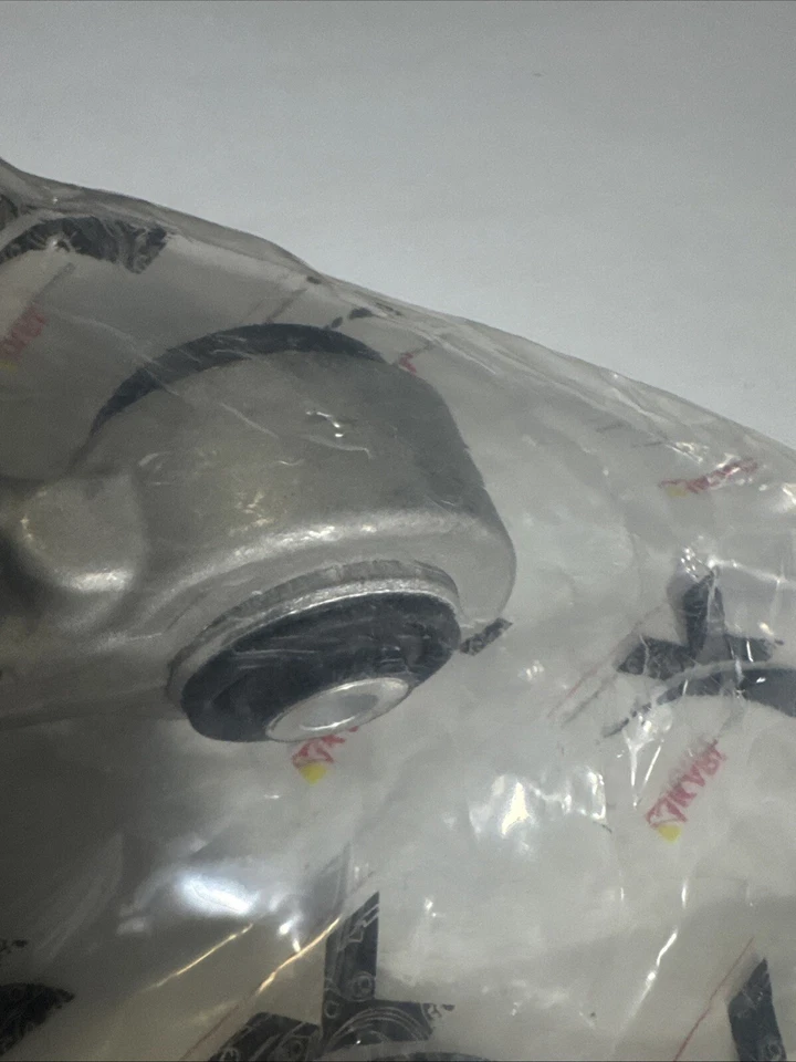 Braço de controle superior esquerdo dianteiro e junta esférica BMW BMW X5, BMW X6 Karl 31126776417 - Imagem 3 de 4