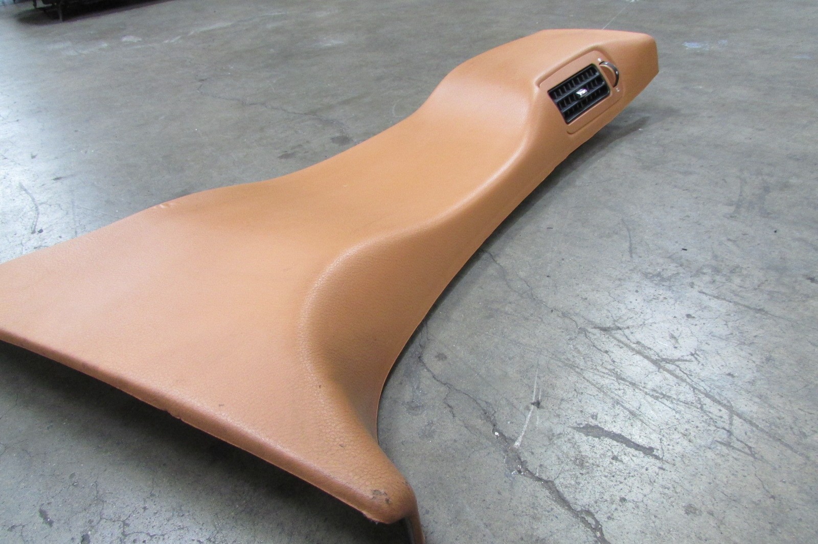 Maserati Quattroporte, RH, Right B-Pillar Trim Panel, Cuoio, Used, P/N 981388008
