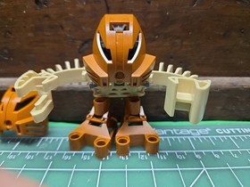 LEGO BIONICLE Tohunga Huki 1388, McDonald Happy Meal 2001 with Extra Disc / Head