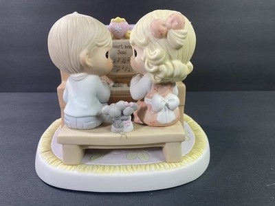 Precious Moments ''I m Yours Heart And Soul'' 4001779 Chapel Exclusive 2004
