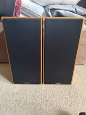 Klipsch KG 2.2 Speakers - Oak Finish