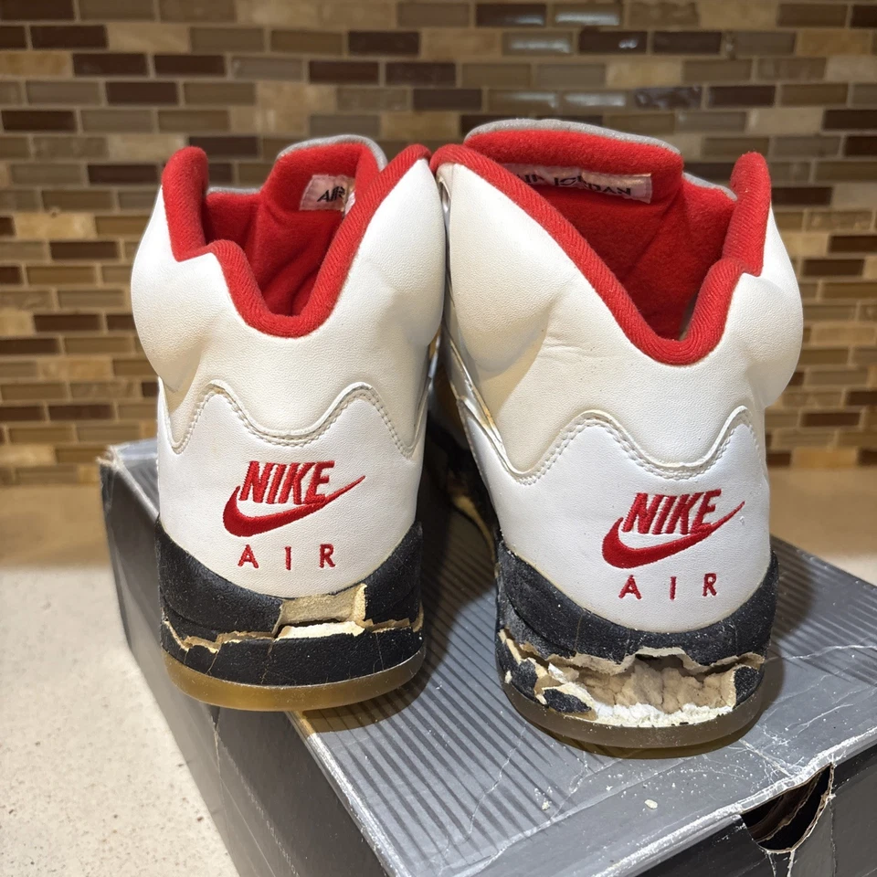 Nike Air Jordan 5 Retro 2000 V Rojo Fuego talla 8 TOTALMENTE NUEVAS con entresuela desmoronada DS Foto 3 de 4