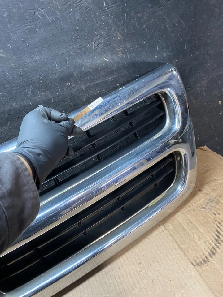 1998 to 2003 Dodge Ram Van B1500 B2500 B3500 Front Grill Grille OEM u7602 DG - Image 4 of 4