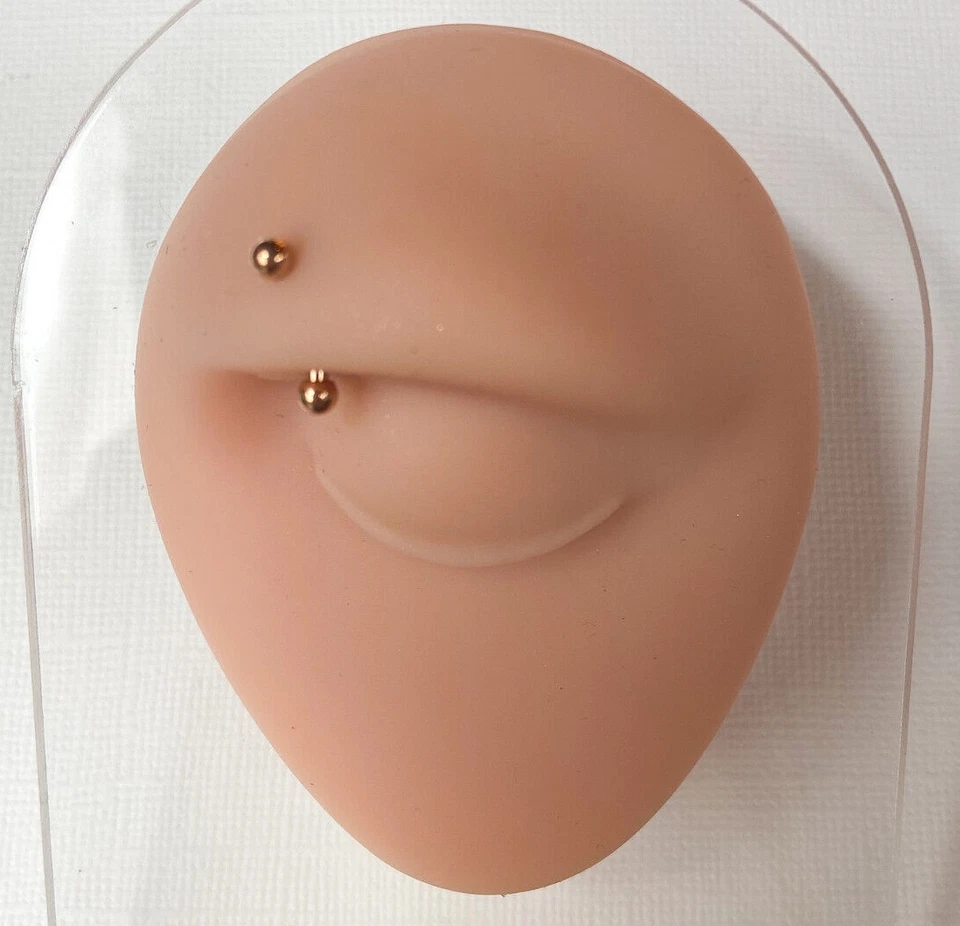 Anillo curvo estilo bola de acero quirúrgico chapado en oro rosa de 1 pieza barra/ceja Foto 3 de 4