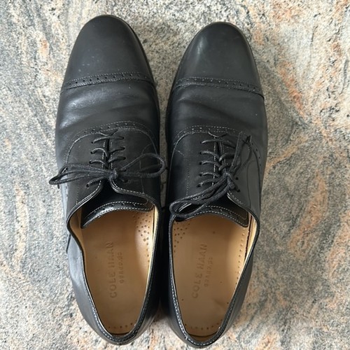 Oxford Cole Haan Cambridge punta de gorra cuero negro para hombre Brogue talla 10 - Imagen 4 de 9
