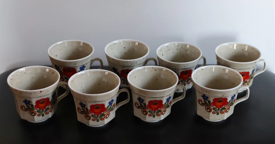 8 Kaffetassen Winterling Marktleuthen Bavaria - Bauernmotiv - ca. 150 ml - Bild 2 von 4