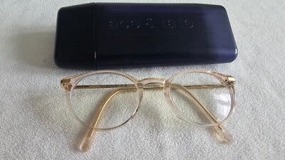 Warby Parker Brillengestell. Brady M. Mit Koffer.
