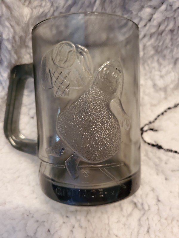 Vintage 1970’s McDonalds drinking glass mug cup Grimace Basketball - Collectible