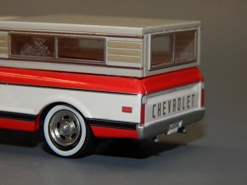 '72 1972 雪佛兰 C10 露营车红色带白色海湾和屋顶立体模型复制品 1/64 VHTF — 第 4/4 张图片