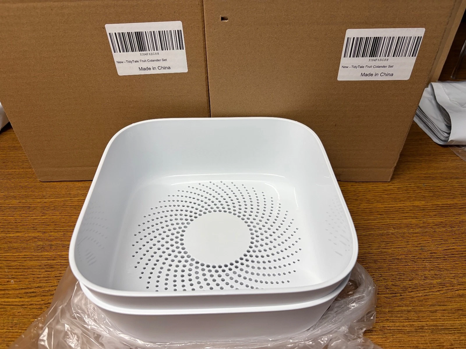 Set of 4 Colander for Kitchen, Detachable Fruit Bowl with Drip Tray
