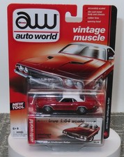 Auto World 1973 Dodge Challenger Rallye 1:64 Scale New on Card Vintage Muscle Re