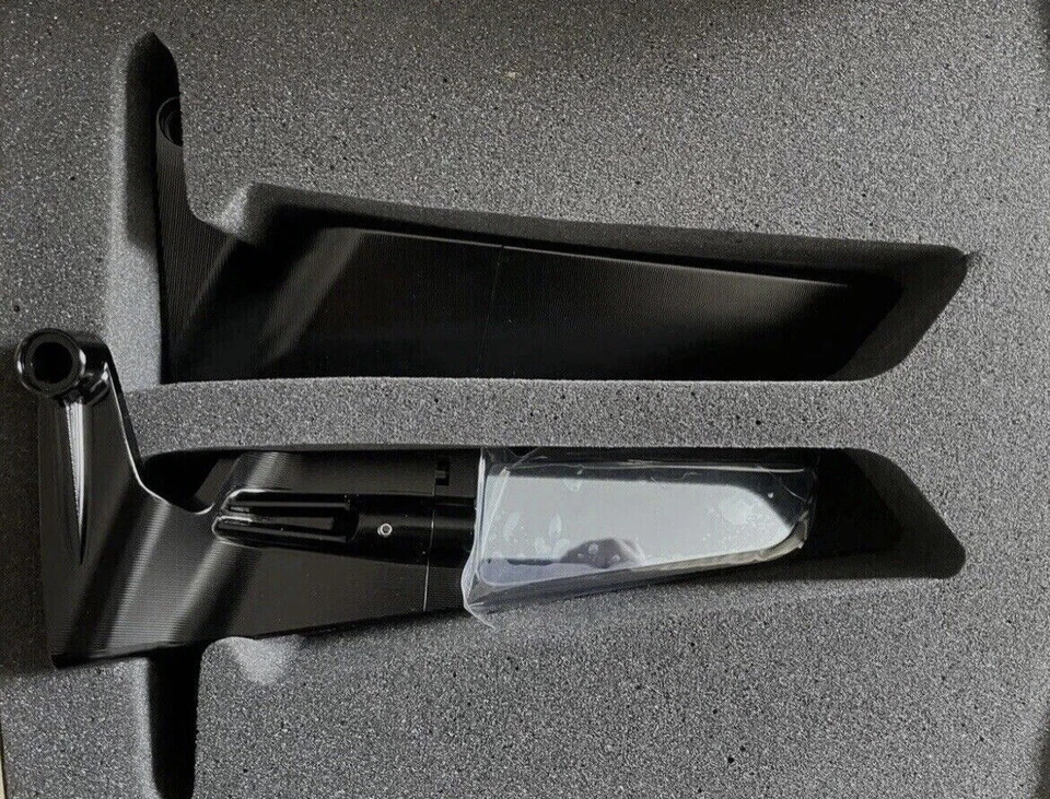 Specchietti Stealth in Alluminio Per Ducati Streetfighter V2 - V4 - V4s - Imagen 4 de 4