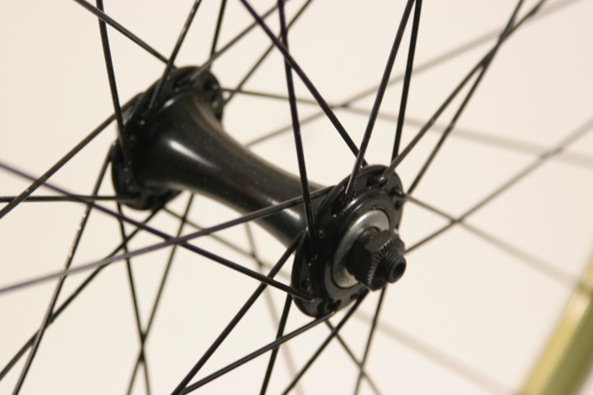 Fuji 26 in Alloy Road Bike Front Wheel 100x10mm QR Gold 32h