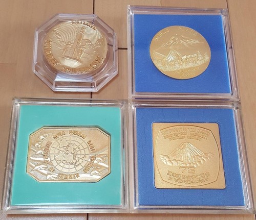 SGI Soka Gakkai Gedenkmedaille Emblem Set Daisaku Ikeda Sammlung - Bild 4 von 10